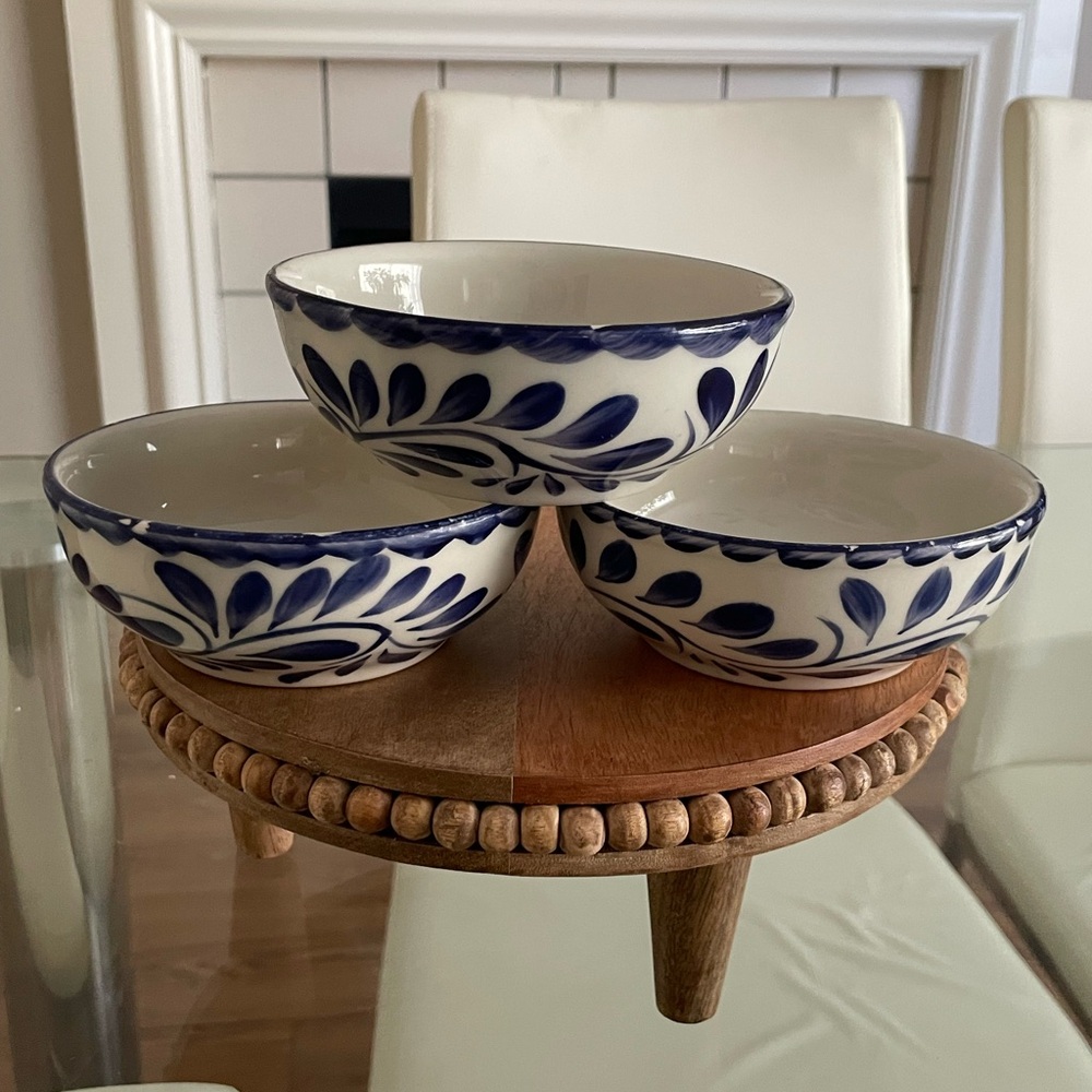 3- pottery Anfora puebla serving bowls